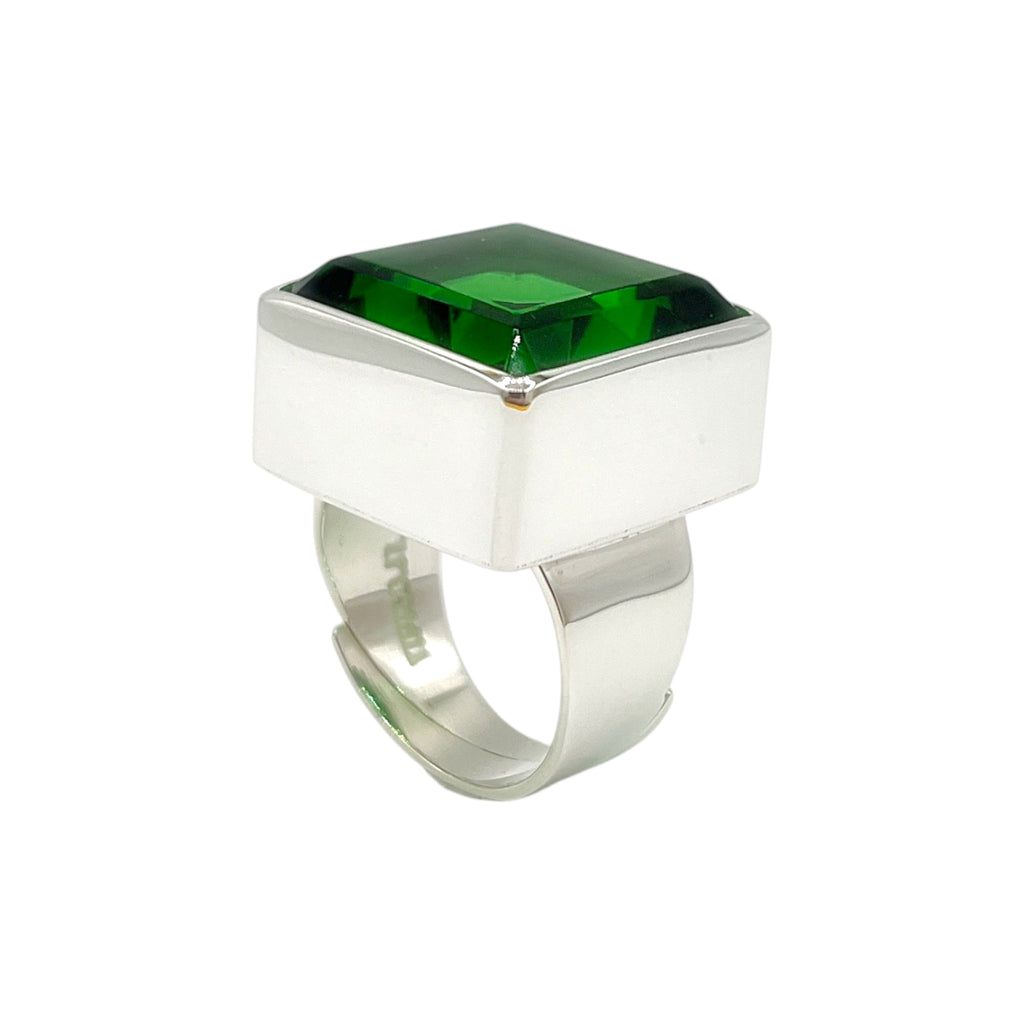 Emerald Green Volcanic Glass Statement Ring – 925 Sterling Silver – Square 2 × 2 cm