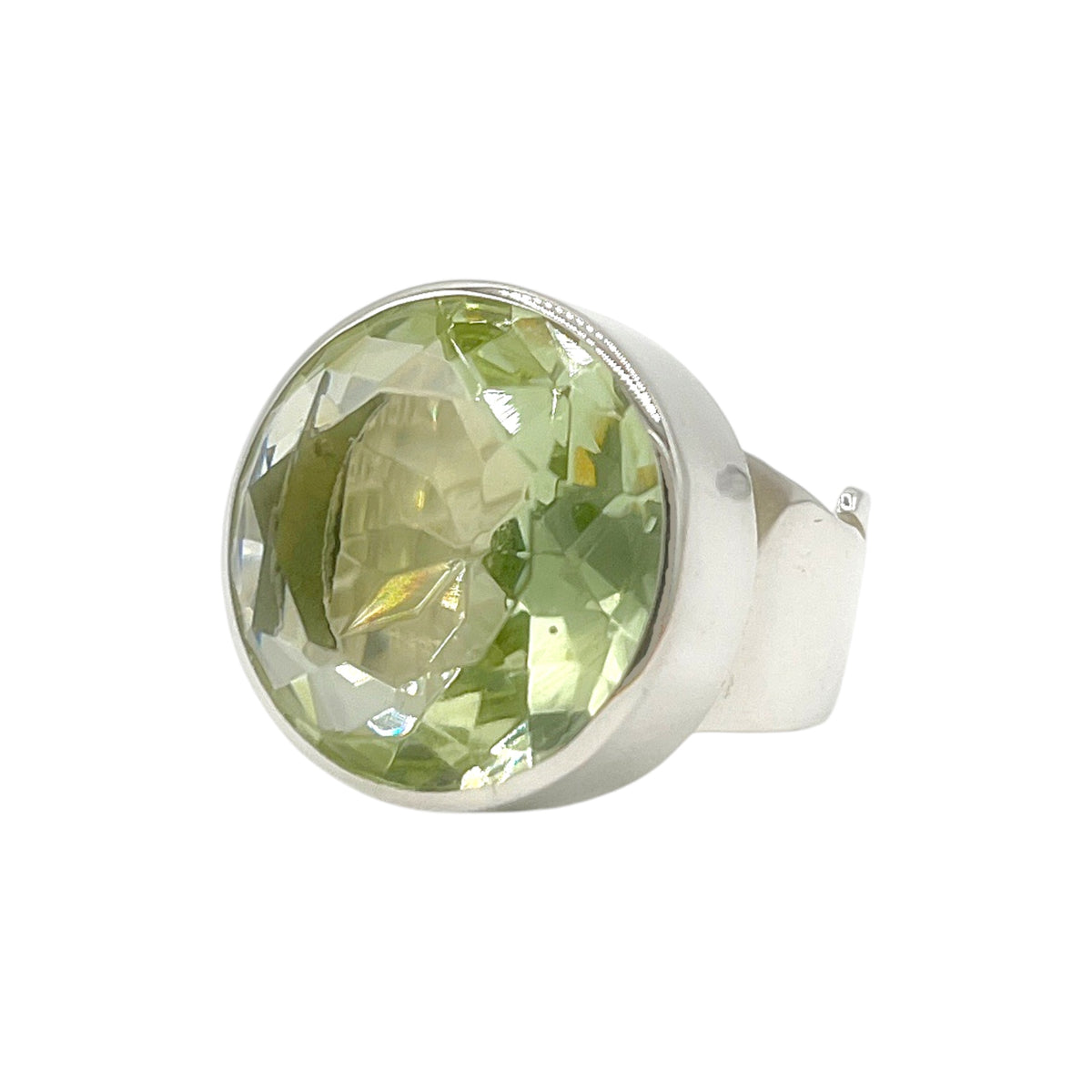 Light Green Volcanic Glass Statement Ring – 925 Sterling Silver – Adjustable – Approx. 2 cm