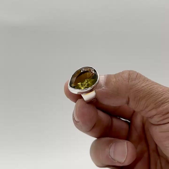 Golden Brown Volcanic Glass Teardrop Ring – 925 Sterling Silver – Adjustable - 1,5 x 2 cm